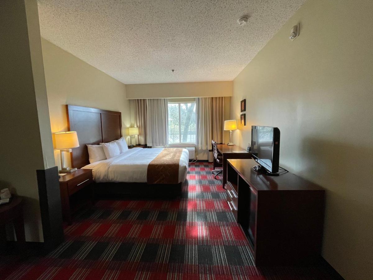 Comfort Suites Near Vancouver Mall Экстерьер фото