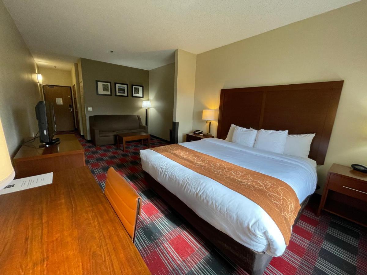 Comfort Suites Near Vancouver Mall Экстерьер фото