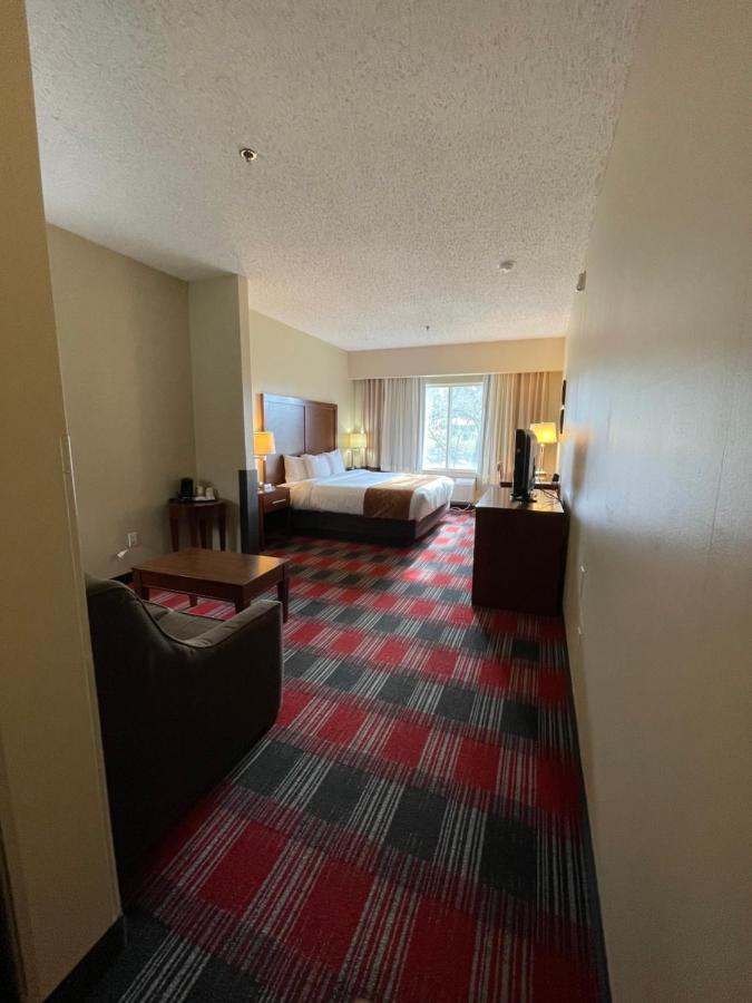 Comfort Suites Near Vancouver Mall Экстерьер фото