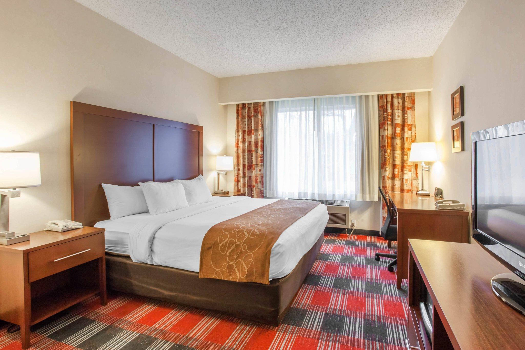 Comfort Suites Near Vancouver Mall Экстерьер фото