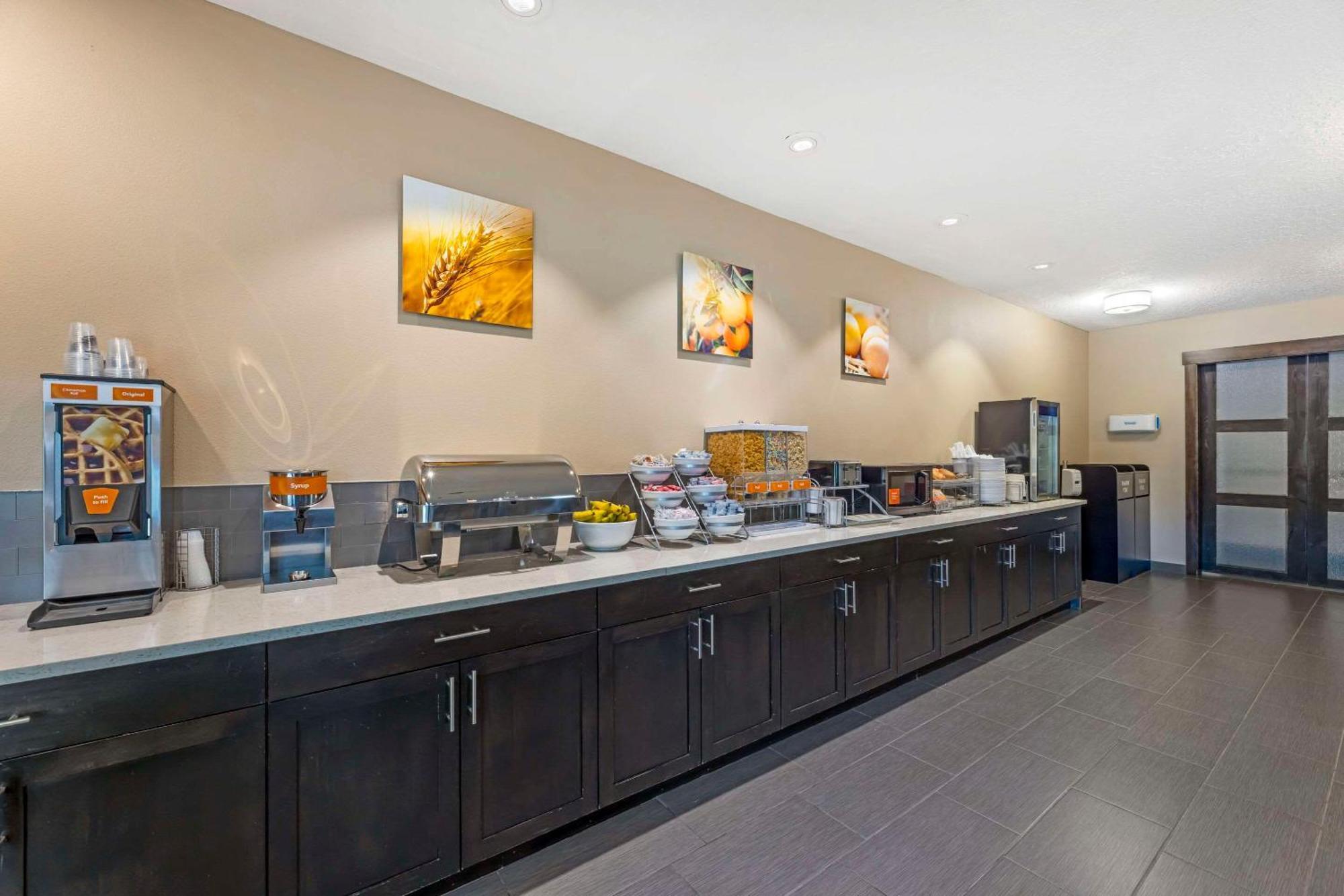 Comfort Suites Near Vancouver Mall Экстерьер фото
