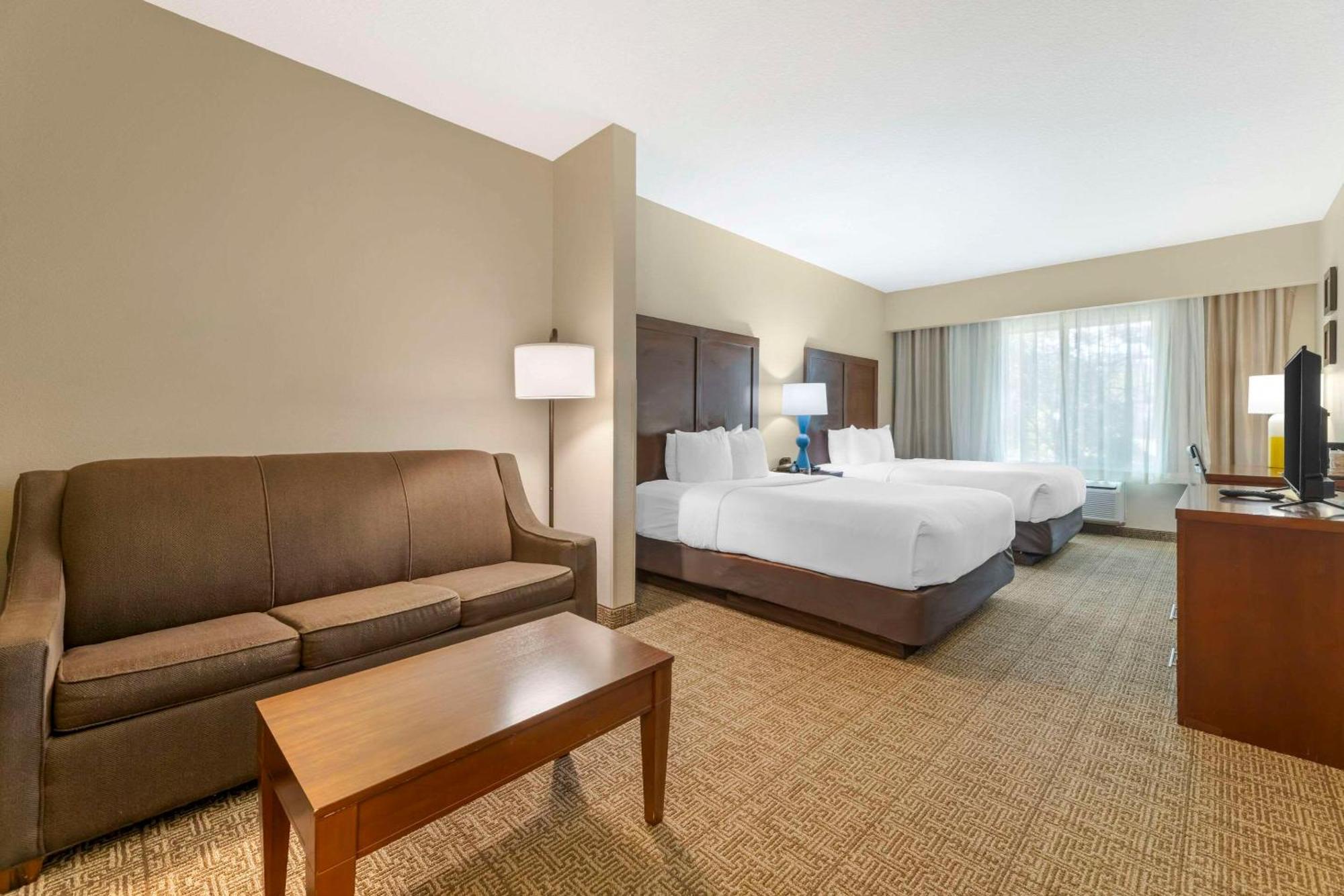 Comfort Suites Near Vancouver Mall Экстерьер фото