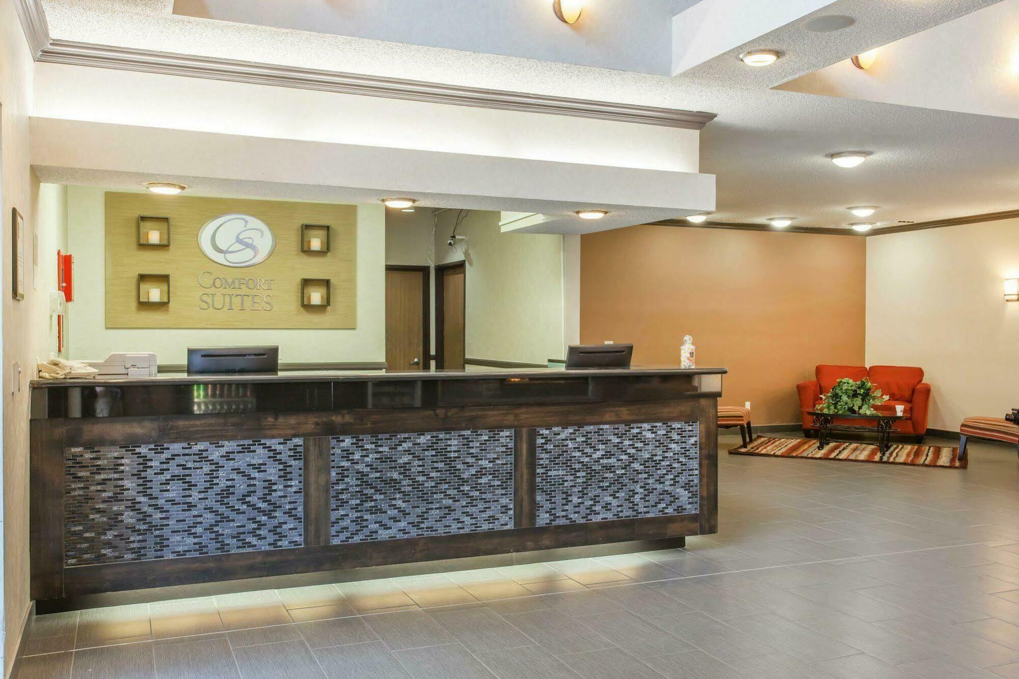 Comfort Suites Near Vancouver Mall Экстерьер фото