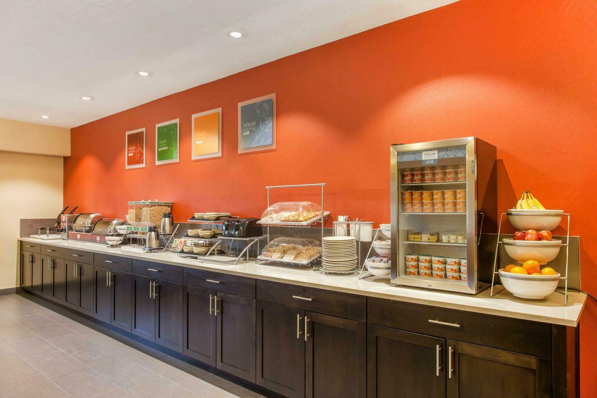 Comfort Suites Near Vancouver Mall Экстерьер фото