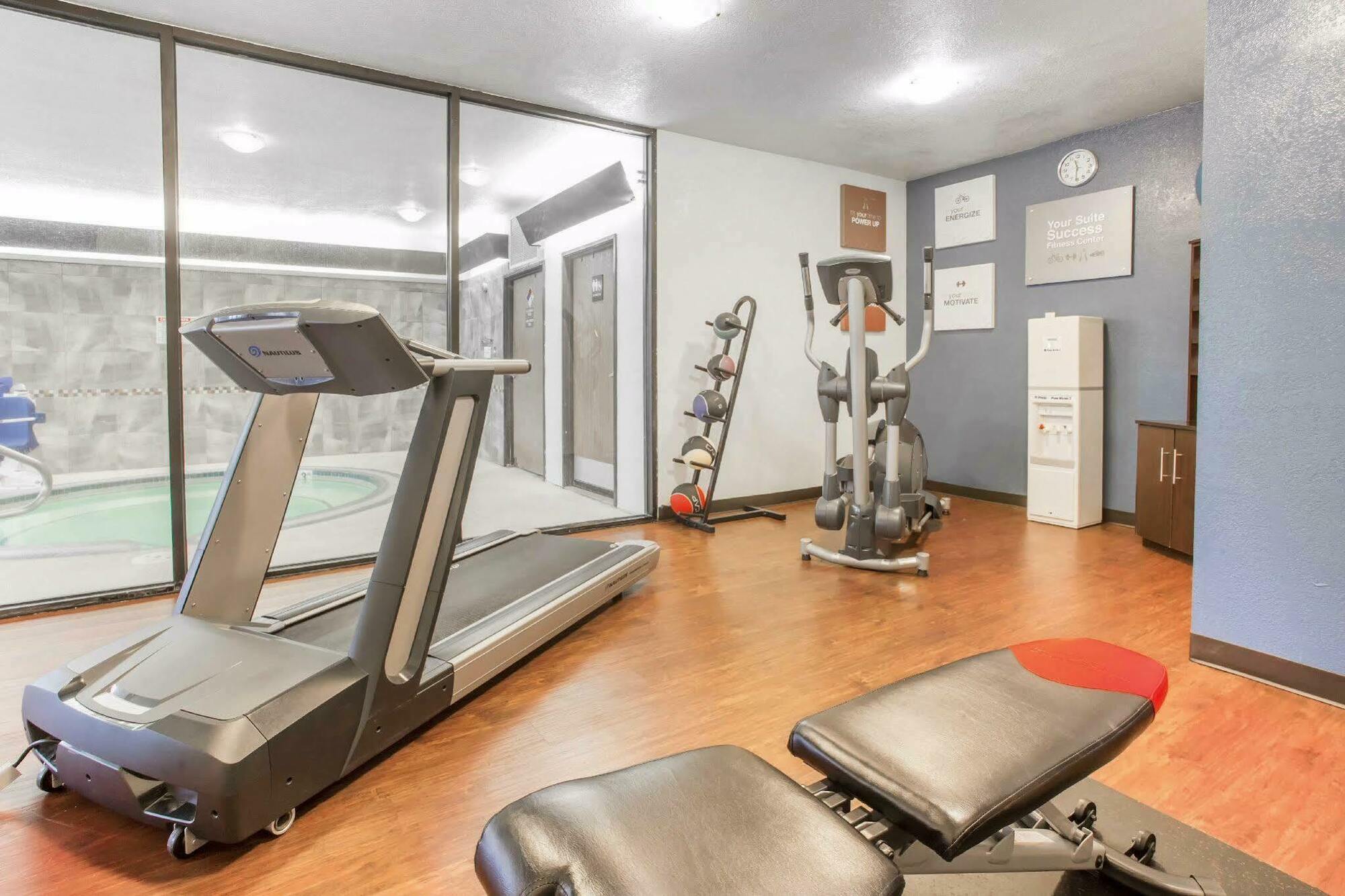 Comfort Suites Near Vancouver Mall Экстерьер фото
